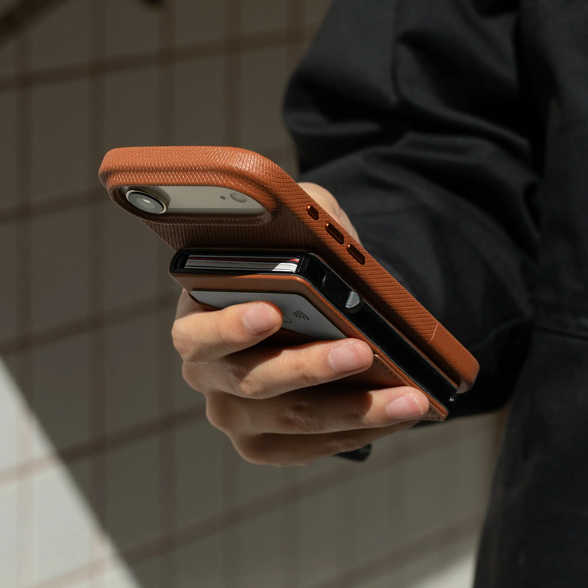 Native Union Slide Card Wallet - Bruin - Image 4