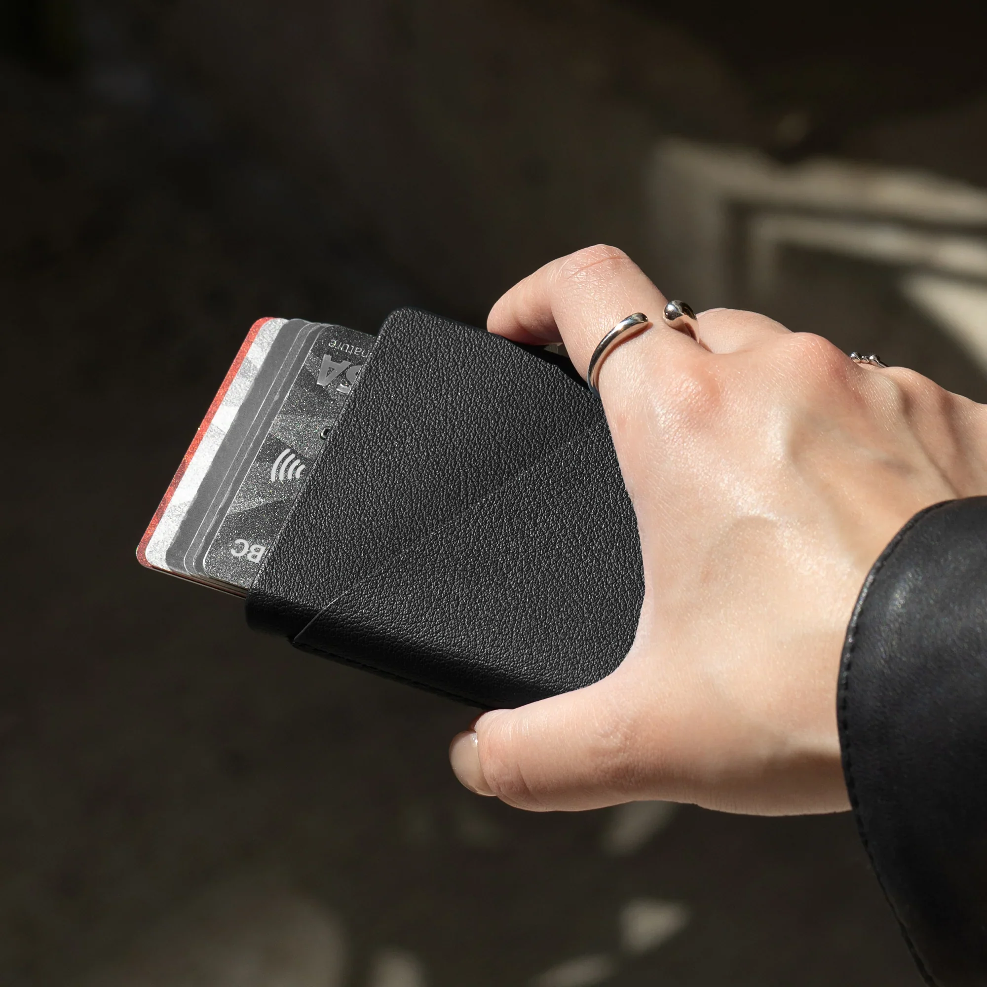 Native Union Slide Card Wallet - Zwart - Image 3