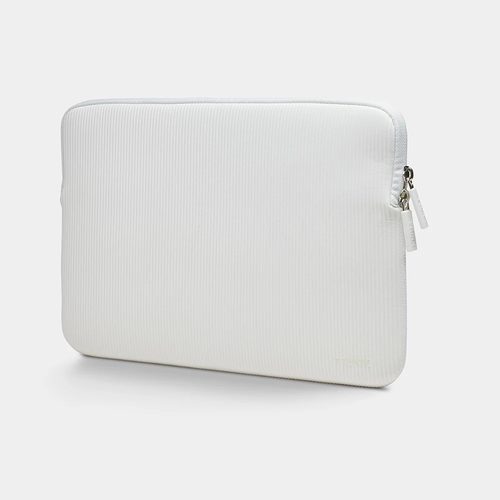 EOL Trunk Ribbed Velvet Sleeve voor MacBook 13-inch - Wit