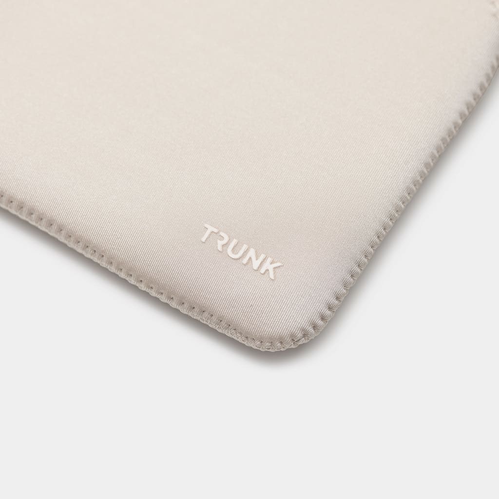 Trunk Neopreen hoes voor MacBook 13-inch - Maanlicht - Image 3