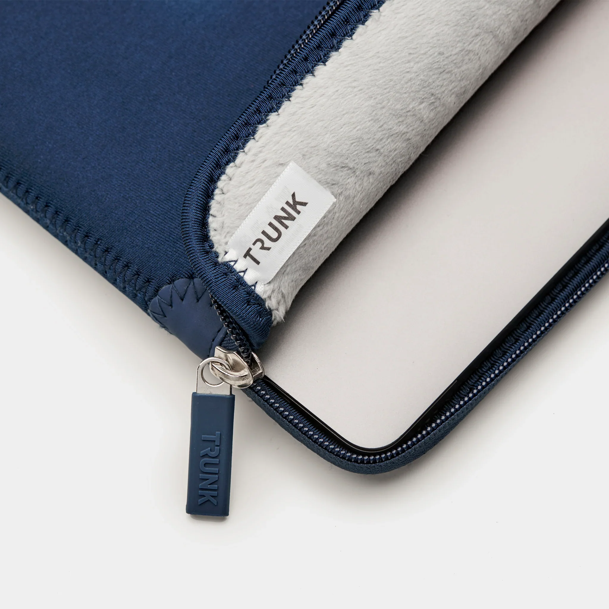 Trunk Neopreen hoes voor MacBook 15-inch - Marineblauw - Image 5
