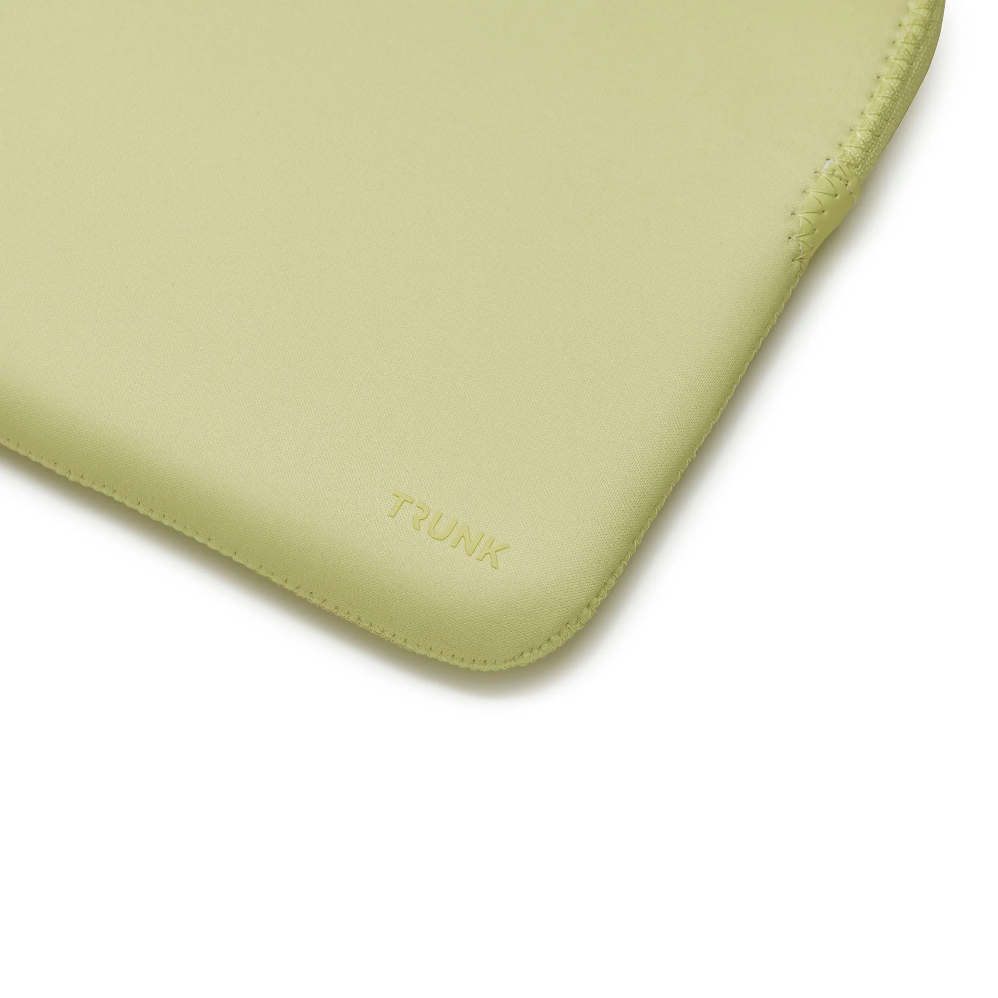 Trunk Neopreen hoes voor MacBook Neo - Citrus - Image 4