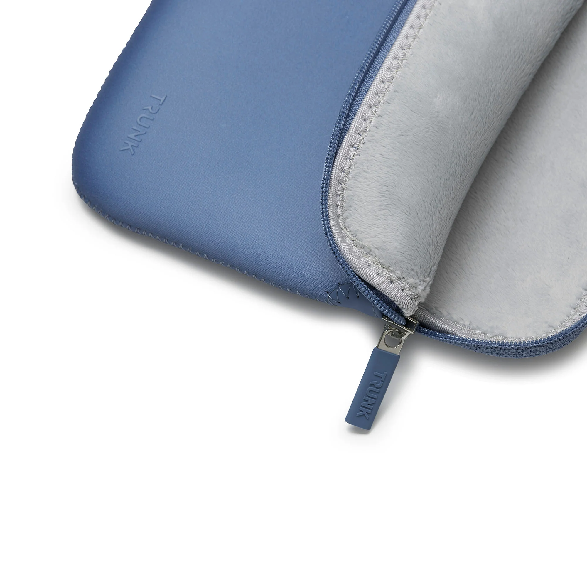 Trunk Neopreen hoes voor MacBook Neo - Indigo - Image 6